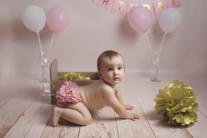 fotografía infantil en ibiza smash cake eivissa childhood photography kid fotógrafo en ibiza fotografía de familia familias eivissa
