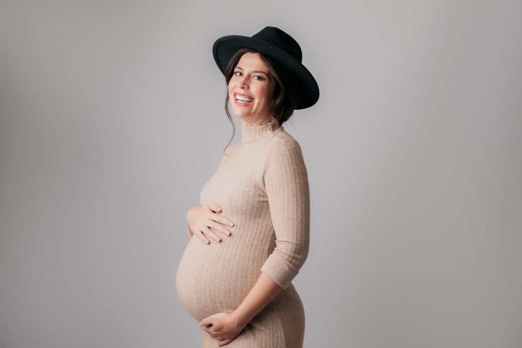 Fotografía de embarazo en ibiza fotografia de familia fotografo infantil recién nacido estudio de fotografía embarazo